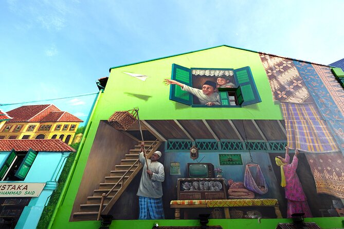 Thread of Faith and Fabric: Singapore Kampong Glam Walking Tour - Weather, Clothing, and Practical Limits