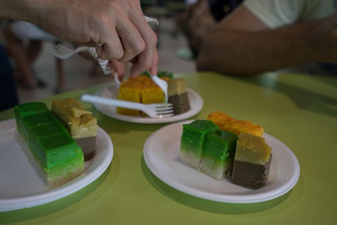 Ultimate Food Journey - Making popiah and kueh pie tees