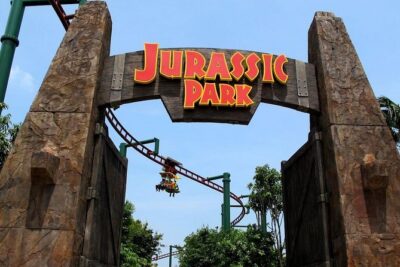 Universal Studios Singapore + Roundtrip Transfers