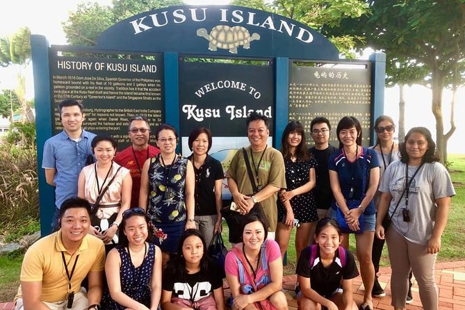 YachtCruiseSG Kusu Island Speedboat Heritage Tour - Kusu Island and its two religious traditions